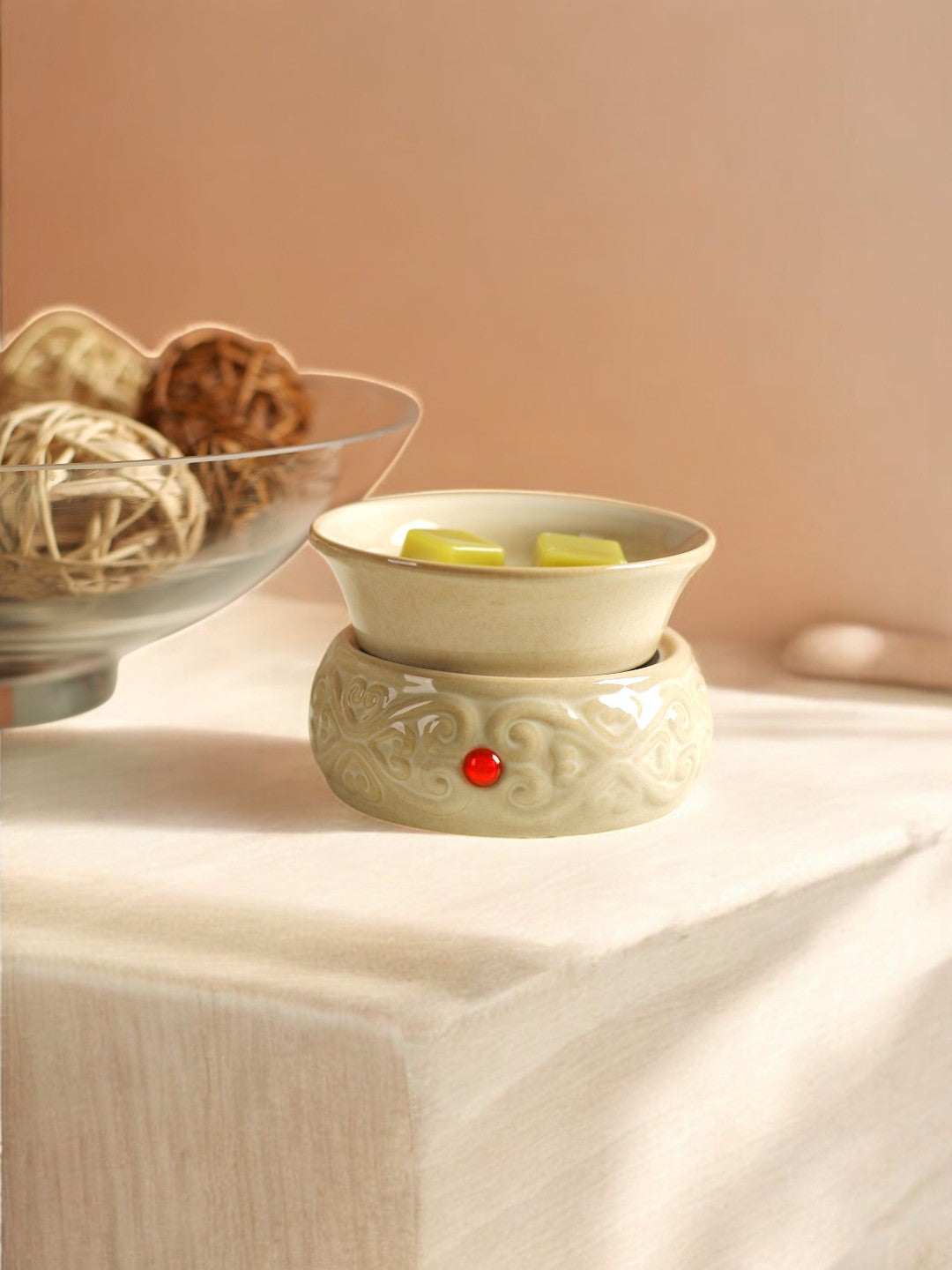 Cream Ceramic Electric Wax Warmer Ideal for Spa and Aromatherapy Use with Brand Wax Melts and Cubes as well as Essential Oils and Fragrance Oils O2